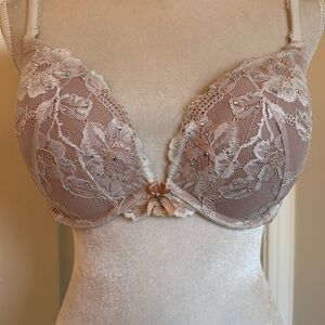 Victoria’s Secret Body by Victoria Push Up Bra